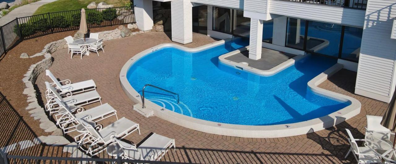 359 Edgewater Inn Charlevoix Εξωτερικό φωτογραφία