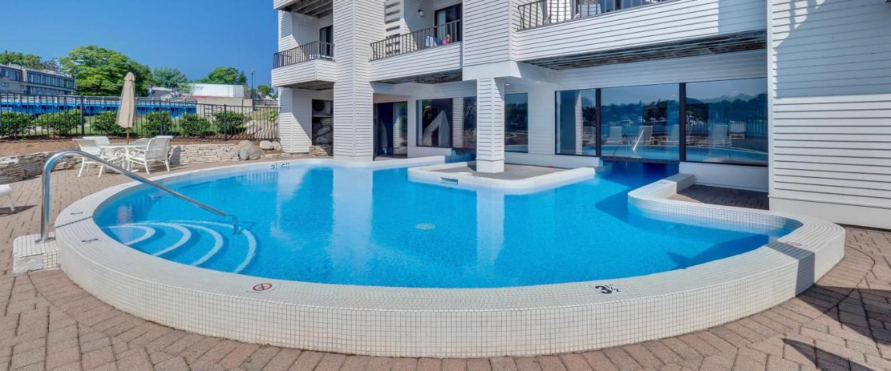 359 Edgewater Inn Charlevoix Εξωτερικό φωτογραφία