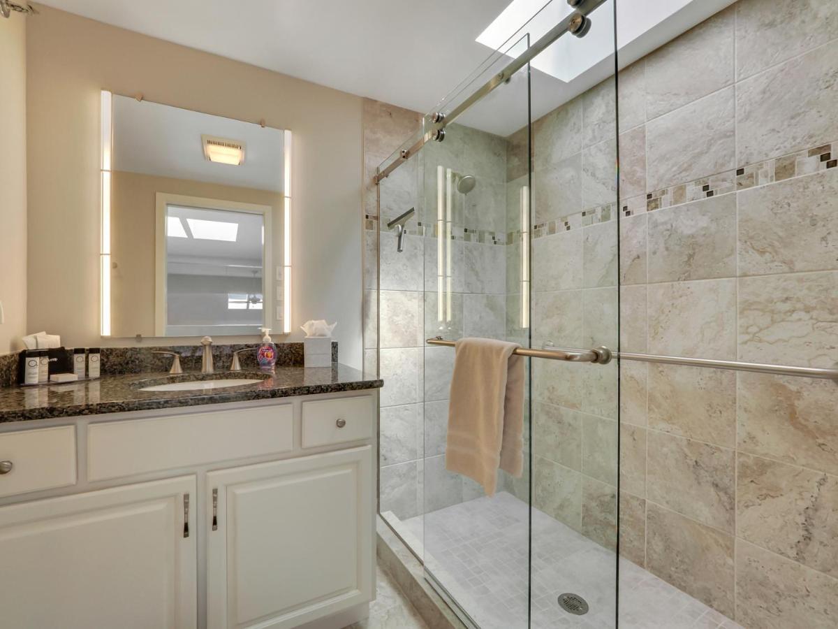 359 Edgewater Inn Charlevoix Εξωτερικό φωτογραφία